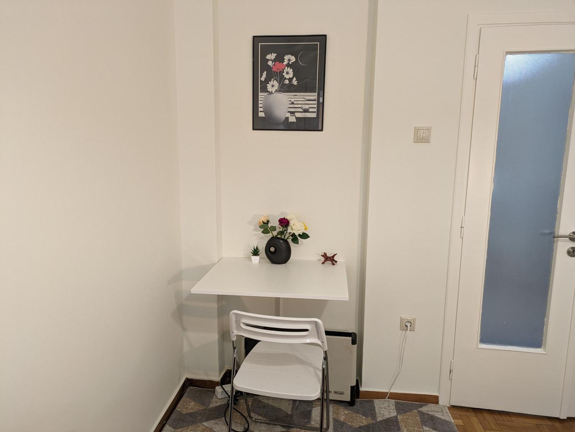 Lavender-Emma Cosy Apartment Near City Center アテネ エクステリア 写真